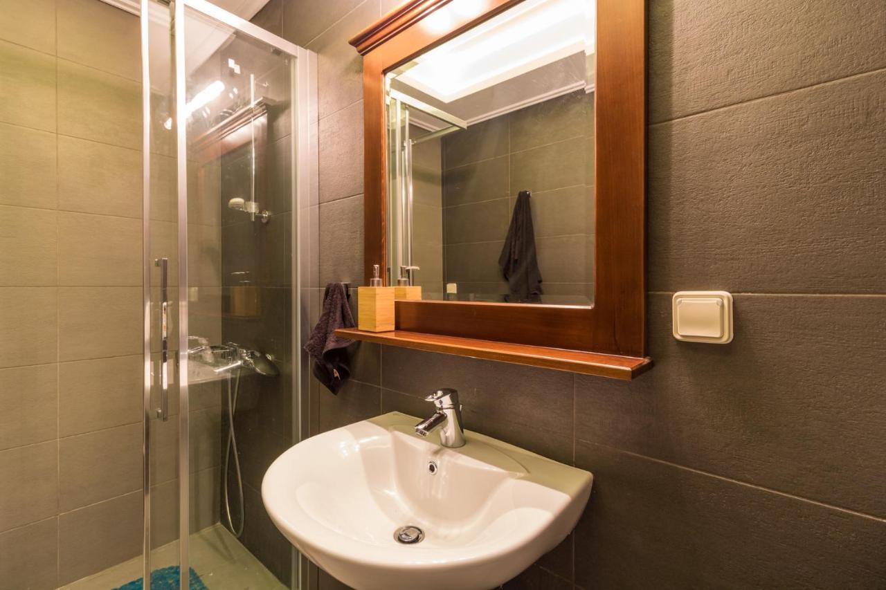 Comfortable And Spacious 2 Bdr Apt Афины Экстерьер фото