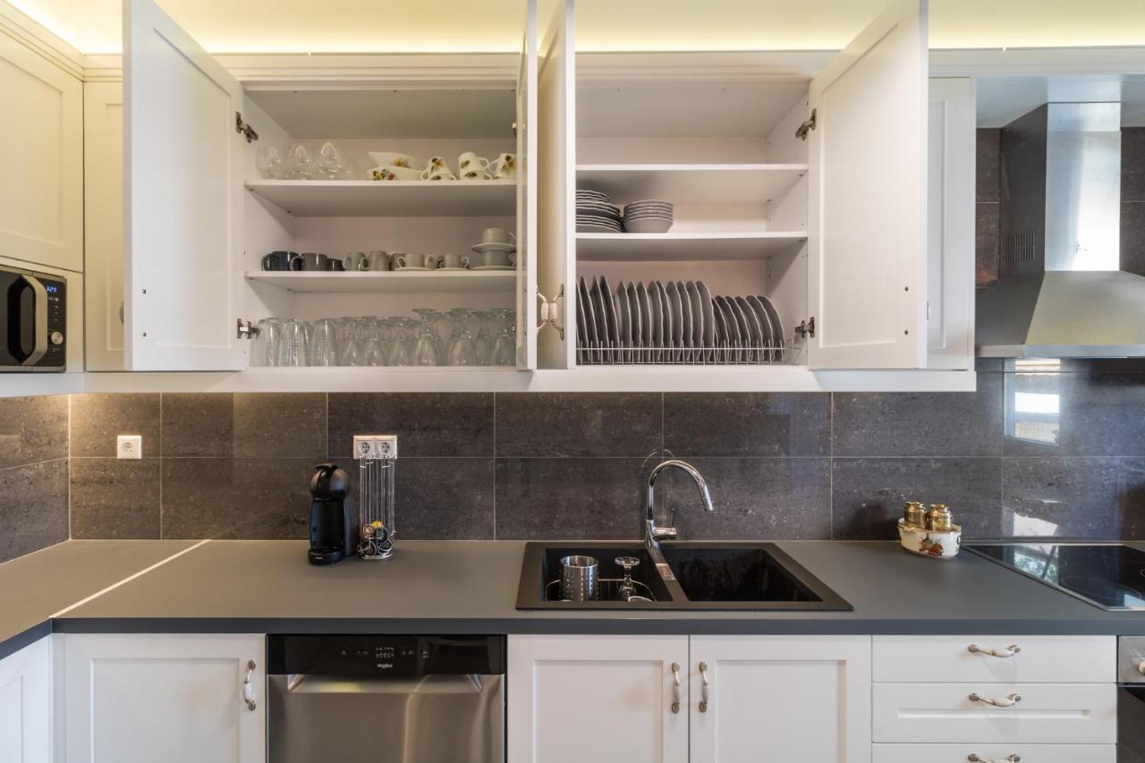 Comfortable And Spacious 2 Bdr Apt Афины Экстерьер фото